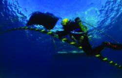 Sửa chữa cáp quang biển